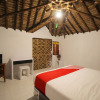 Отель OYO 1115 Villa And Resto Kubu Selem Etnik Bali, фото 20