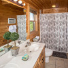 Отель Knockin' On Heaven's Door - 5 Br cabin by RedAwning, фото 21