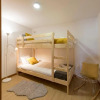 Отель LovelyStay - The Porto Getaway Duplex - Free Parking, фото 17