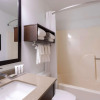 Отель Country Inn & Suites by Radisson, Fargo, ND, фото 35