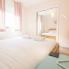 Отель Spacious Canal side Apartment With Free Parking, фото 6