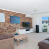 Отель Lennoxville - Lennox Head - WiFi - Air-Conditioning, фото 2