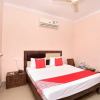 Отель OYO 24423 Hotel Royal, фото 19