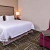 Отель Hampton Inn & Suites Dallas Market Center, фото 31