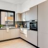 Отель Sanders Crystal 1 - Delightful 2-bdr Apt With Shared Pool, фото 13