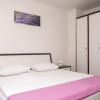 Отель Sunny & Spacious, 2bd Suite with Free Parking, фото 4