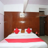 Отель OYO 10653 Hotel Clark, фото 17