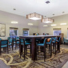 Отель La Quinta Inn & Suites by Wyndham Rockford, фото 21