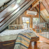 Отель 'horse Thief Inn' Cabin Retreat w/ Deck & Hot Tub!, фото 16