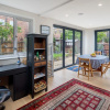 Отель Stylish 2-bed Flat w/ Private Garden in Tooting, South London, фото 9