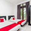 Отель RedDoorz Syariah near Grand Galaxy Park, фото 6