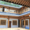 Отель Wolongge Courtyard, фото 1