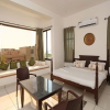 Отель OYO 9723 Home Farm Stay Connaught Palace, фото 6