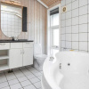 Отель 6 Person Holiday Home in Borkop, фото 9