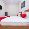 Отель OYO 1761 彭多克英达鲁玛科斯酒店(OYO 1761 Pondok Indah Rumah Kost), фото 4