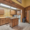 Отель Rogers Cabin w/ Direct Access to Beaver Lake!, фото 7