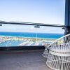 Отель Meriton Suites Southport, Gold Coast, фото 11