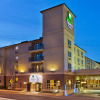 Отель Holiday Inn Express Hotel & Suites Portland-NW Downtown, an IHG Hotel, фото 1