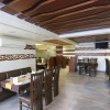 Отель OYO 6359 Hotel Mezbaan Regency, фото 13