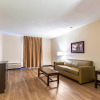 Отель Red Roof Inn PLUS+ & Suites Houston - IAH Airport SW, фото 12