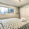 Отель Spacious Kent Home ~ 17 Mi to Dtwn Seattle!, фото 7