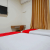 Отель RedDoorz near Living Plaza Purwokerto, фото 19