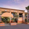 Отель Travelodge by Wyndham Fort Myers North в Северном Форт-Майерсе