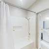 Отель New Listing! Chic Karankawa , 1 Block To Beach 3 Bedroom Home, фото 7