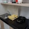 Отель Comfort Living Studio Room At Serpong Garden Apartment, фото 9
