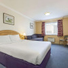 Отель Days Inn by Wyndham Watford Gap, фото 3