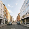 Отель Chill Oxford Street 2Br - Netflix & Natural Light, фото 2