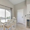 Отель Modern Peoria Home w/ Private Pool Near Hiking, фото 9