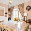 Отель Situated within moments of the High Street and Theatre Royal, фото 14