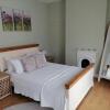 Отель Tynant House- Modern 3 bed house- City centre and FREE parking, фото 6