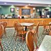 Отель Country Inn & Suites by Radisson, Jonesborough-Johnson City West, TN, фото 22