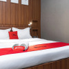 Отель RedDoorz Premium near Centre Point Mall Medan, фото 8