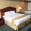 Отель Holiday Inn Express Hotel & Suites Eagan (Mall of America Area) в Игане