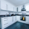 Отель Finchley House lovely house in Anfield, 2 minutes walk from the stadium, parking and wifi, фото 4