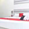 Отель Reddoorz Plus near Makassar Town Square, фото 21