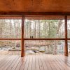 Отель Ashberry by Avantstay Large Cabin Surrounded in Pine Tree w/ River Views & Game Room, фото 1