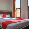 Отель RedDoorz near Jalan Sudirman Padang, фото 5