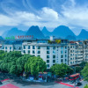 Отель Venus Royal Hotel (Guilin Elephant Trunk Hill, Two Rivers and Four Lakes Branch), фото 1