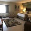 Отель Blue Grass Inn & Suites, фото 5
