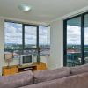 Отель Aqualine Apartments on the Broadwater, фото 7