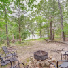 Отель Cabin on Table Rock Lake w/ Hot Tub & Fire Pit!, фото 11