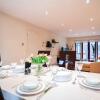 Отель Charming Wimbledon Park Home close to Putney Heath, фото 13