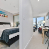 Отель Modern CBD Apartment with Study! Great Location, фото 5