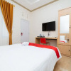 Отель Macan Kumbang Residence by Reddoorz, фото 6