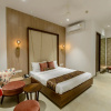 Отель Regal Banquets & Rooms, фото 4