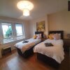 Отель Two Bedroom Apartment by Klass Living Serviced Accommodation Airdrie - Nicol Apartment With WiFi & P в Эйрдрях